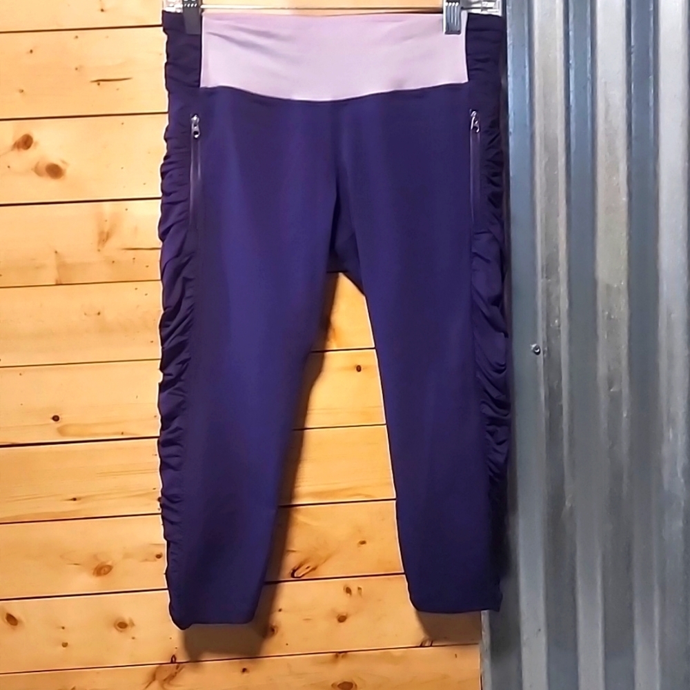 Lululemon Capri Size 8